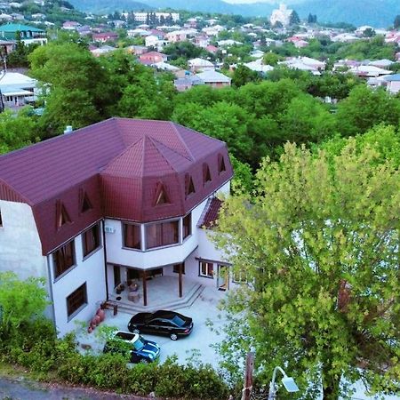Inaisi Hotel Kʼutʼaisi Exterior foto