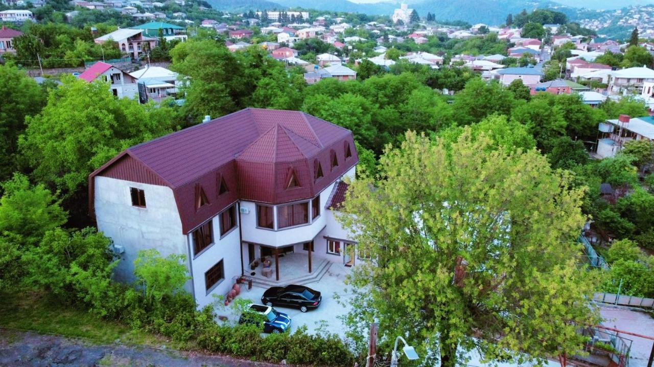 Inaisi Hotel Kʼutʼaisi Exterior foto